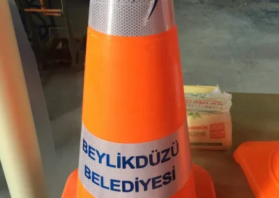 Baskılı trafik konisi